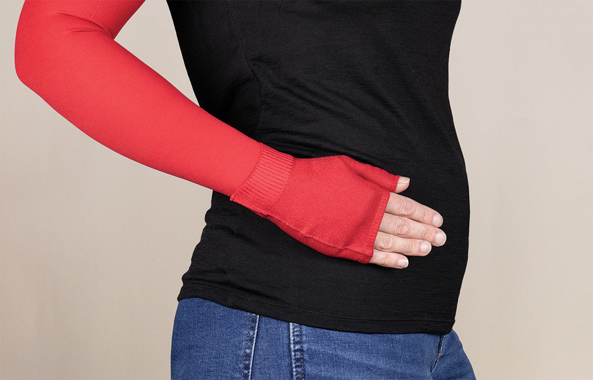 Red Gradient Compression Gauntlet