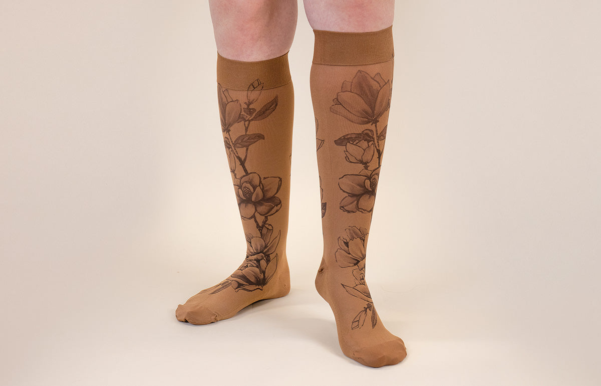 Magnolia Mocha Gradient Compression Socks