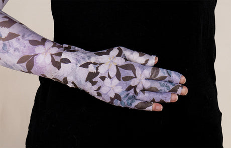 LympheDIVAs Gloves/Gauntlets
