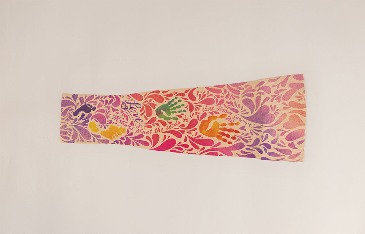 Heartprints Gradient Compression Arm Sleeve