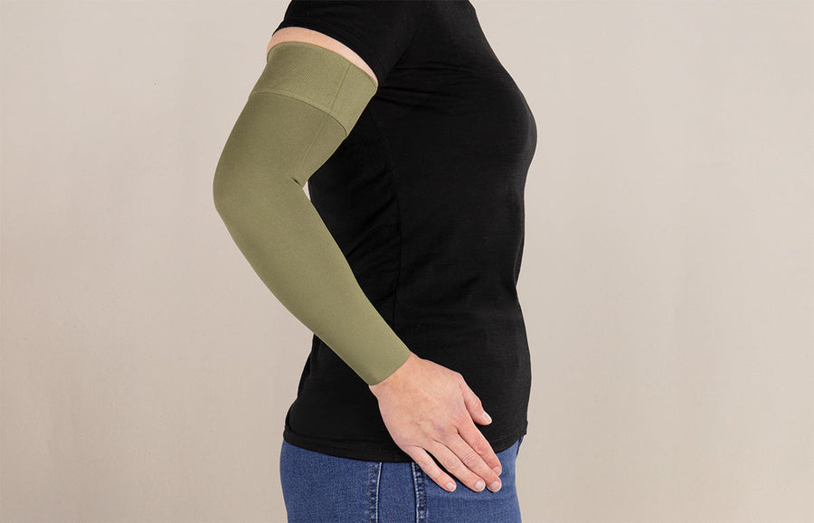 Olive Gradient Compression Arm Sleeve