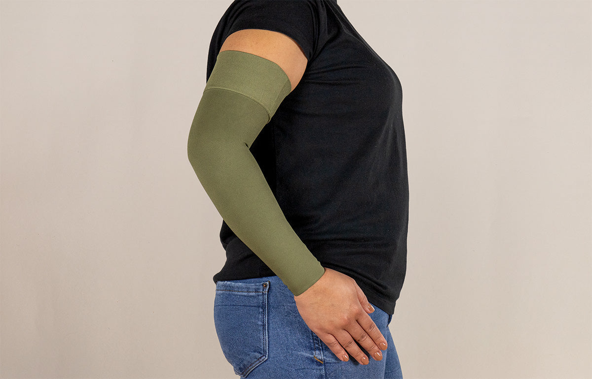 Olive Gradient Compression Arm Sleeve