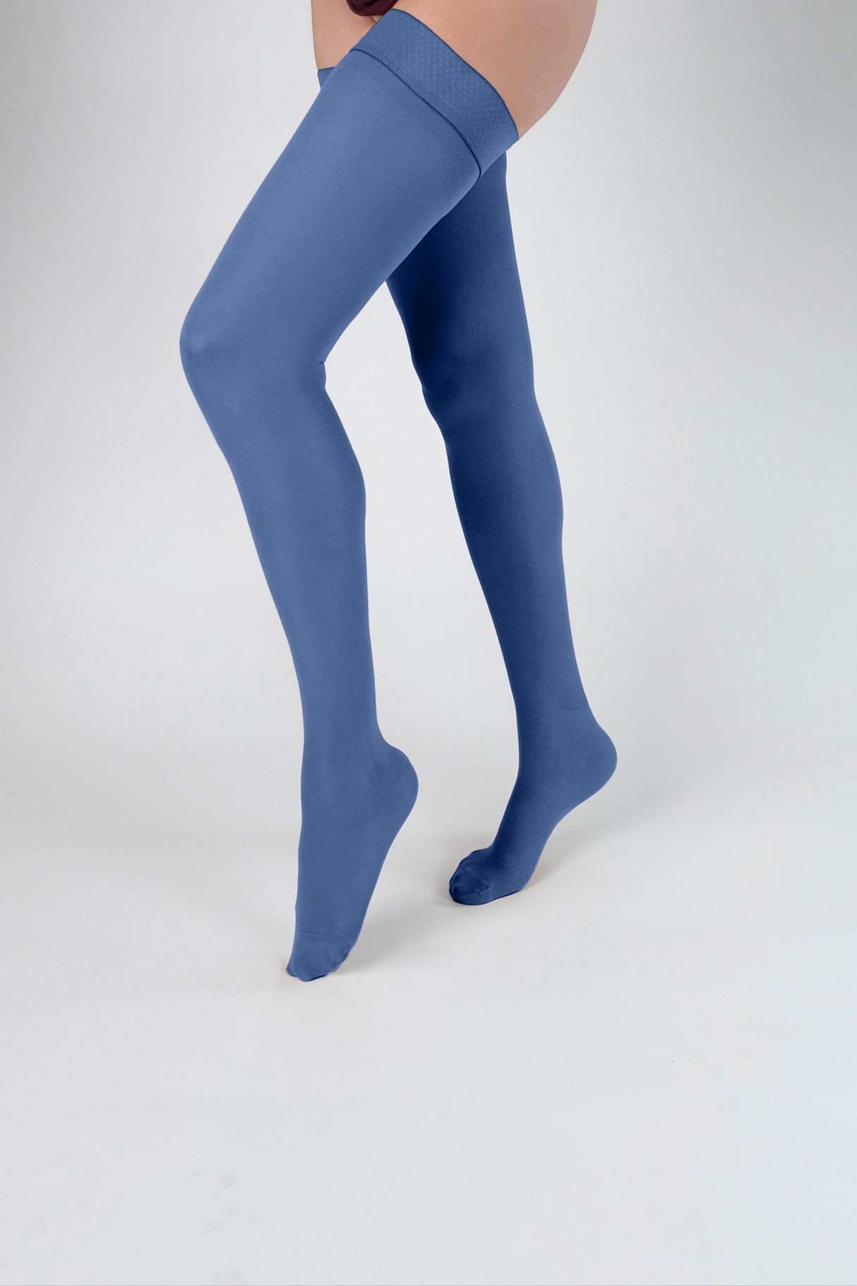 20-30 mmHg Thigh High - Closed Toe