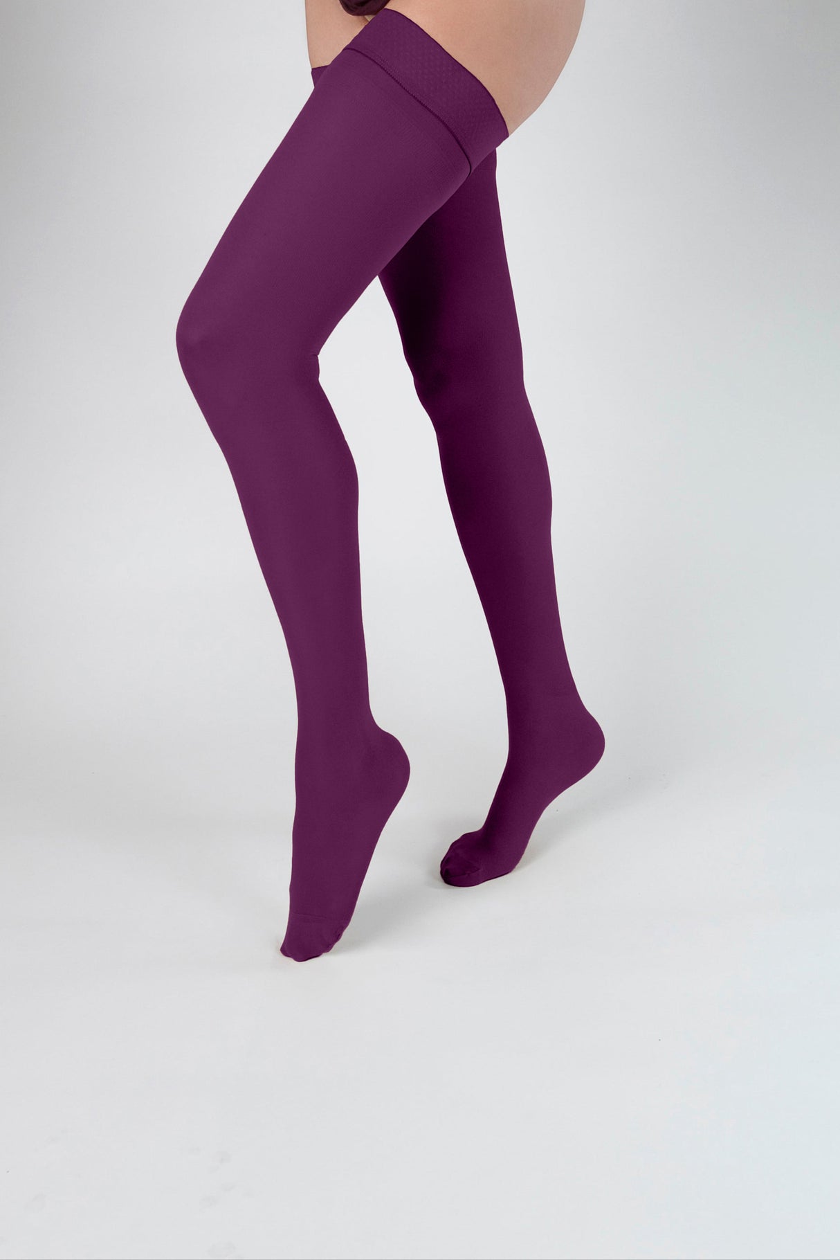 20-30 mmHg Thigh High - Closed Toe