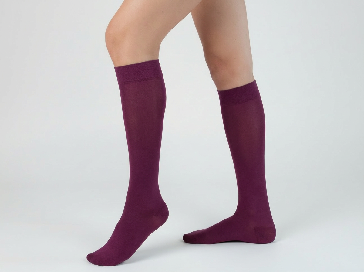 20-30 mmHg Knee High - Closed Toe