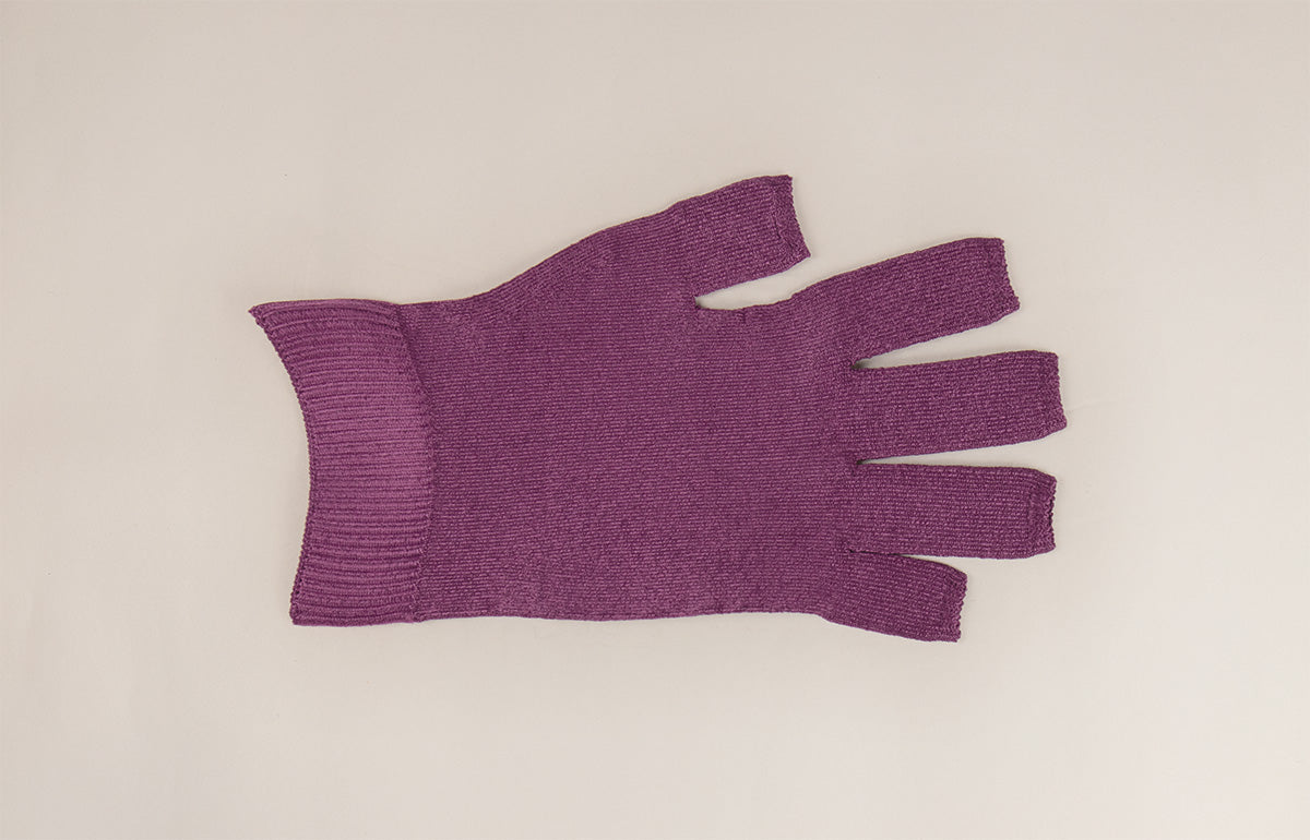 Purple Gradient Compression Glove