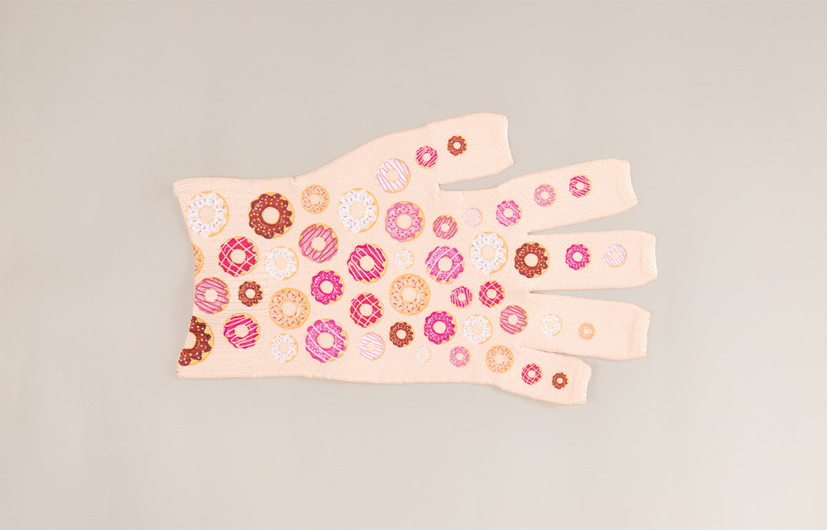 Sweet Tooth Gradient Compression Glove