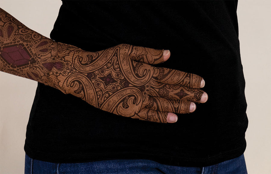 Audrey Mocha Gradient Compression Glove