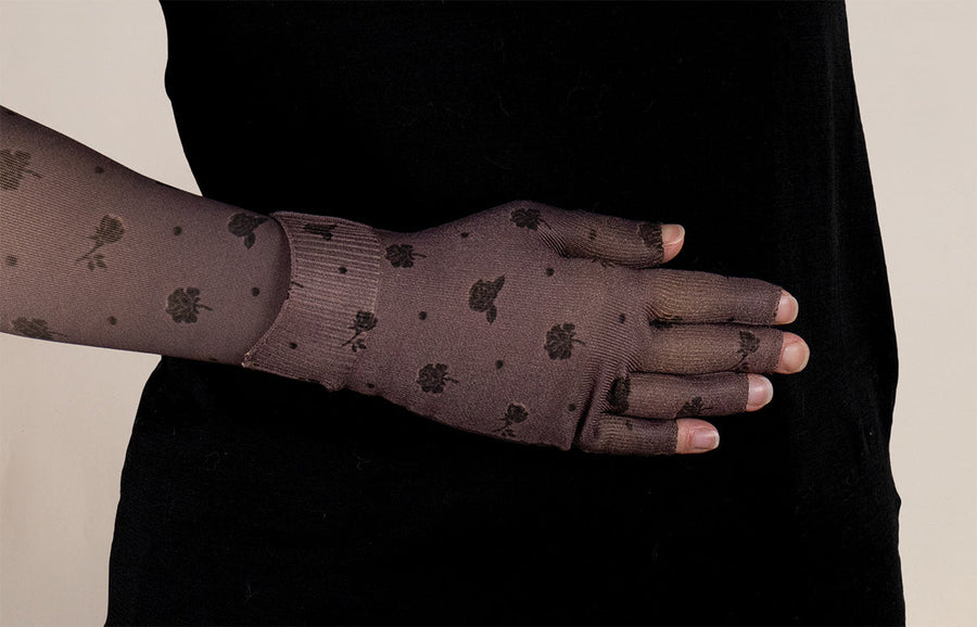 Rose Noir Beige Gradient Compression Glove