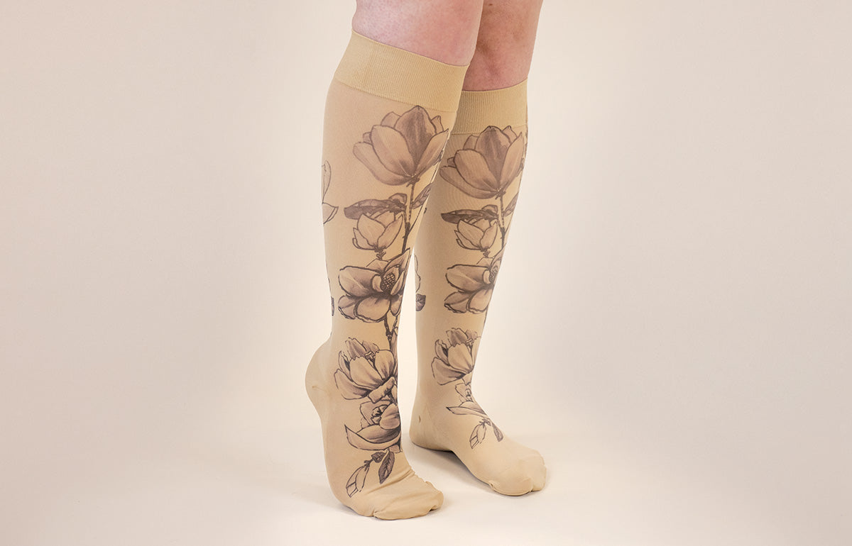 Magnolia Beige Gradient Compression Socks