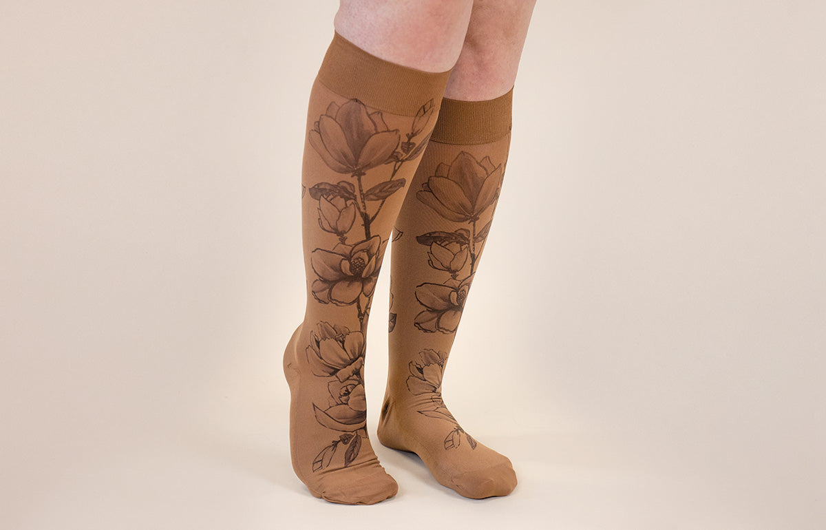 Magnolia Mocha Gradient Compression Socks